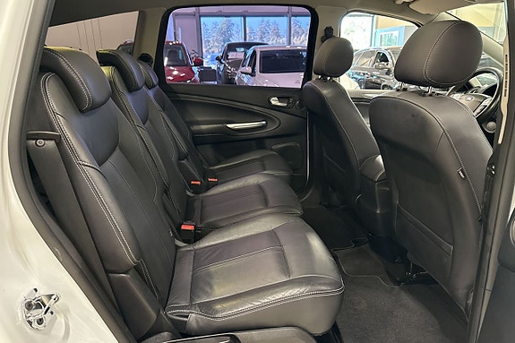 Ford S-MAX 19 of 24