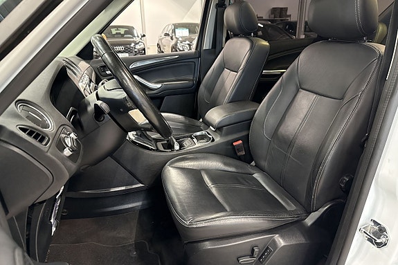 Ford S-MAX 17 of 24