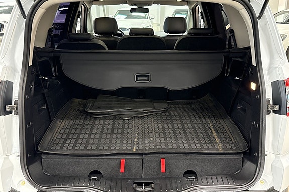 Ford S-MAX 22 of 24