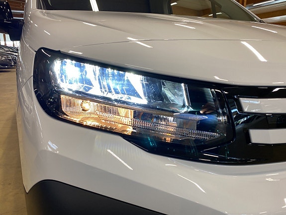 Peugeot e-Partner 19 of 24