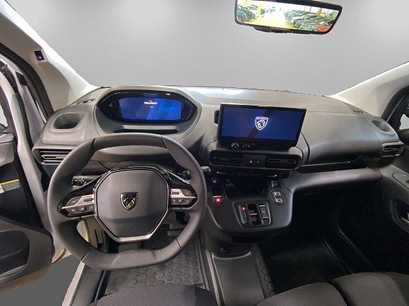 Peugeot e-Partner 7 of 24