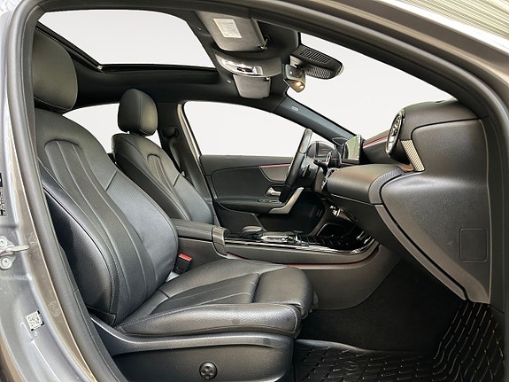 Mercedes-Benz A250 e 16 of 26