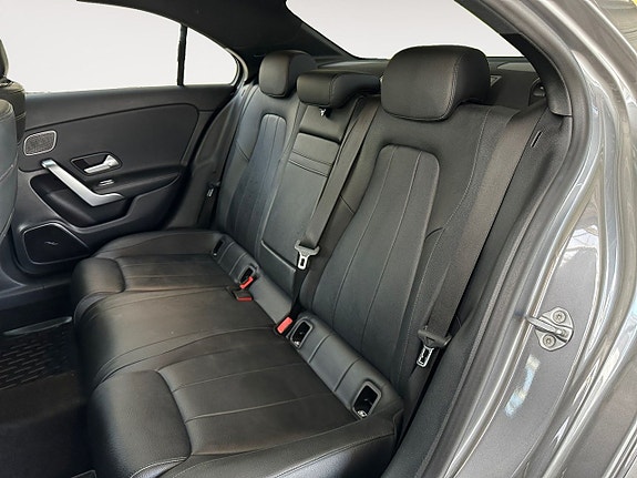 Mercedes-Benz A250 e 15 of 26
