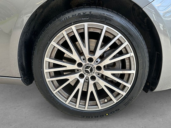 Mercedes-Benz A250 e 8 of 26