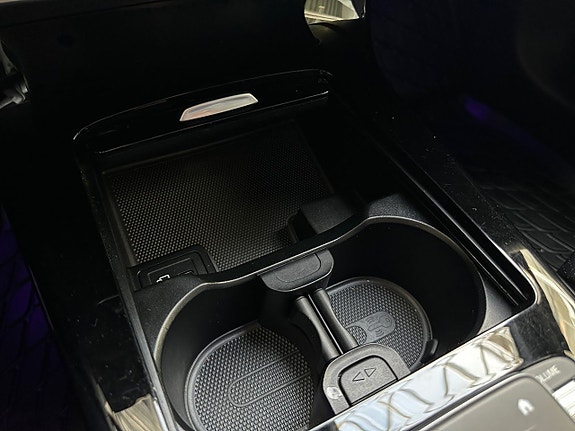 Mercedes-Benz A250 e 25 of 26