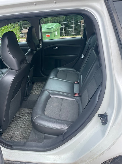 Volvo V70 6 of 7