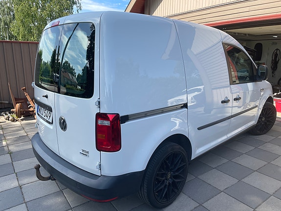 Volkswagen Caddy 2 of 2
