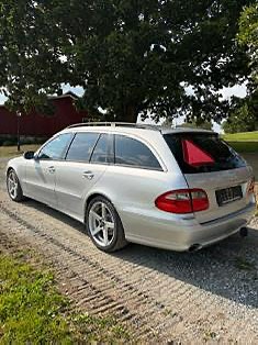 Mercedes-Benz E320 19 of 21