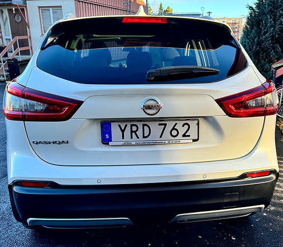 Nissan Qashqai 3 of 17