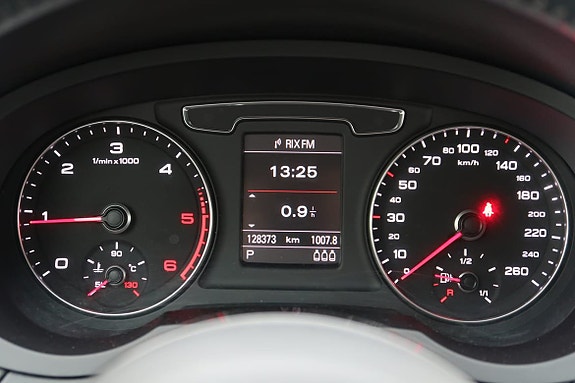 Audi Q3 8 of 15