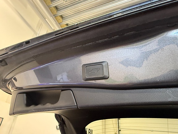 Toyota RAV4 Plug-in Hybrid 21 of 22