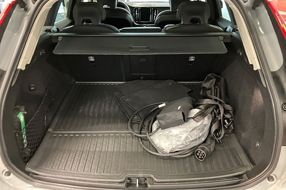 Volvo XC60 23 of 29