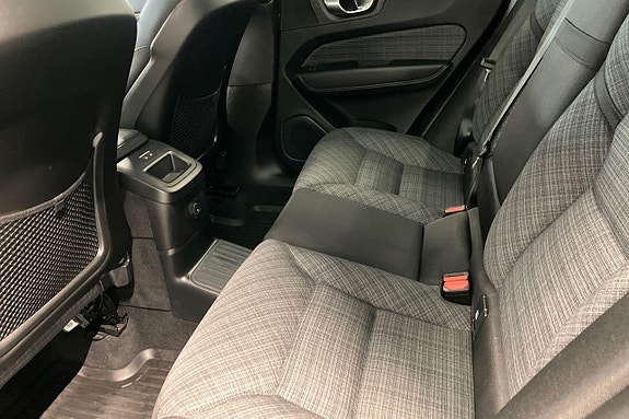 Volvo XC60 12 of 29