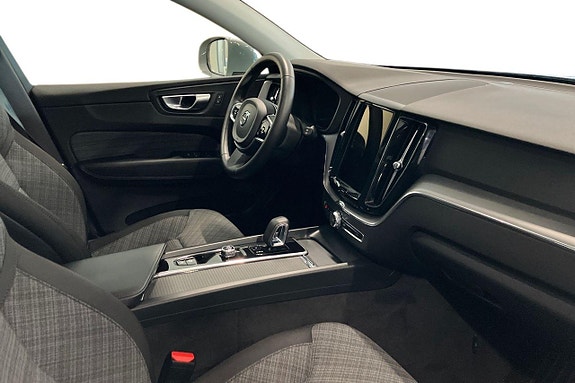 Volvo XC60 9 of 29