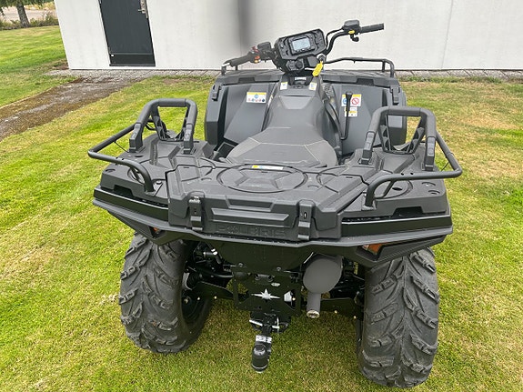 Polaris 570 EPS Black Edition 4 of 4