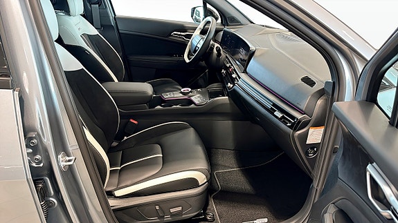 Kia Sportage 3 of 16