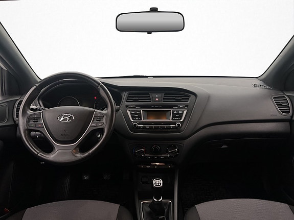 Hyundai i20 9 of 22