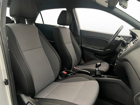 Hyundai i20 15 of 22