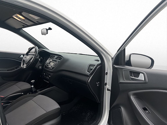 Hyundai i20 16 of 22