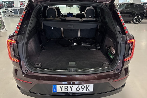 Volvo EX90 7 of 14