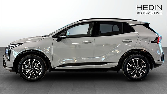 Kia Sportage 12 of 16