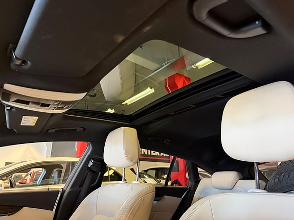 Mercedes-Benz CLS350 22 of 30