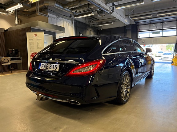 Mercedes-Benz CLS350 5 of 30