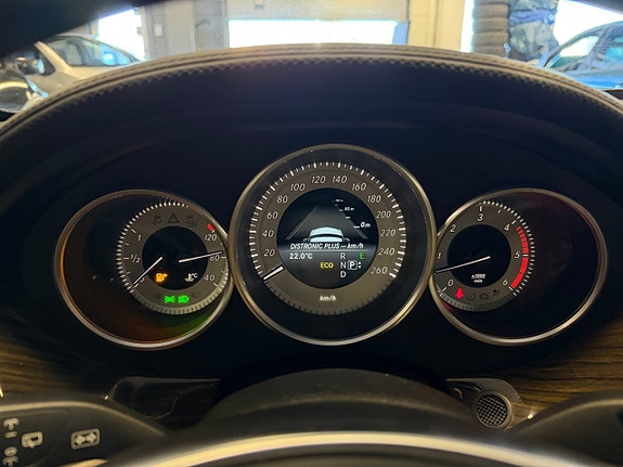 Mercedes-Benz CLS350 15 of 30