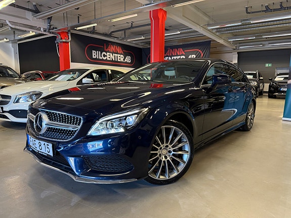 Mercedes-Benz CLS350 2 of 30