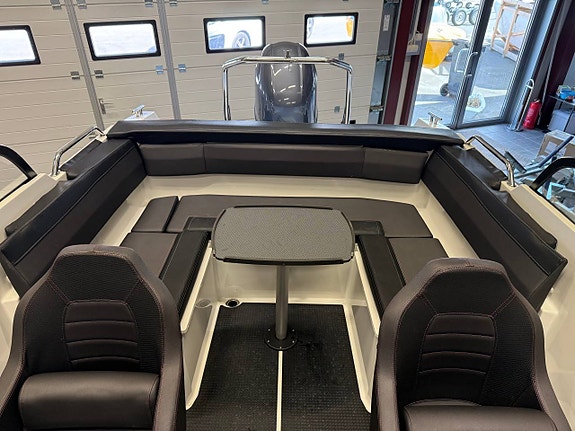 Yamarin Cross 62 BR + Yamaha F130 (2019) 9 of 11