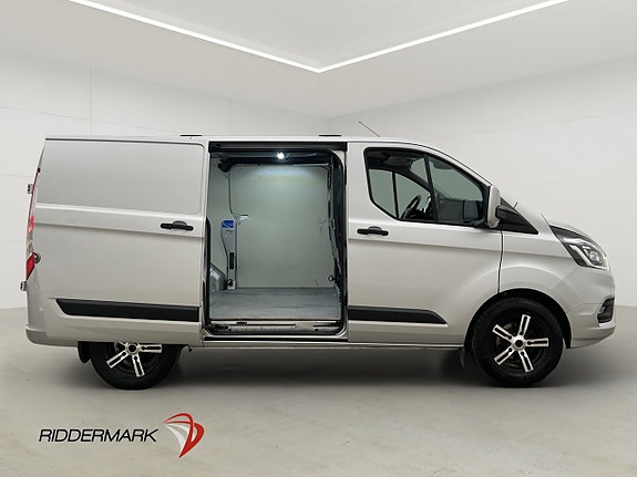 Ford Transit Custom 11 of 30