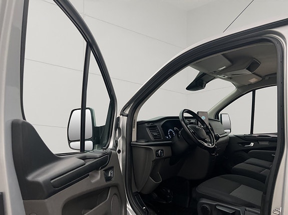 Ford Transit Custom 15 of 30
