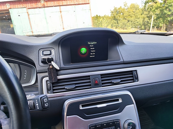 Volvo V70 5 of 12