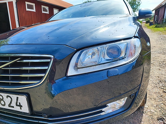 Volvo V70 12 of 12