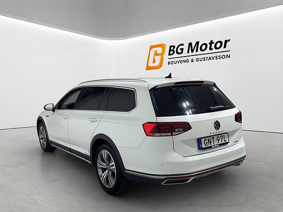 Volkswagen Passat Alltrack 6 of 20