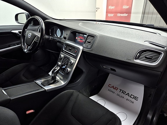 Volvo V60 17 of 22