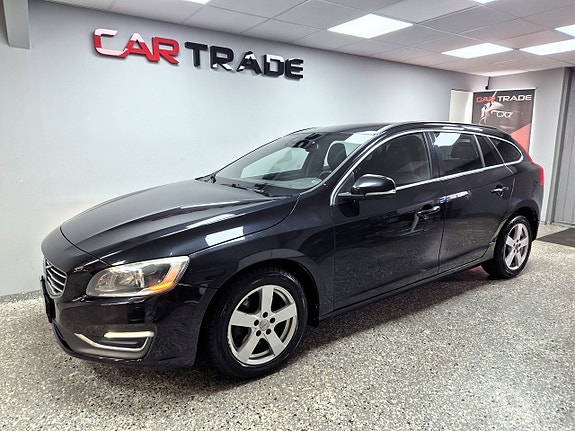Volvo V60 2 of 22