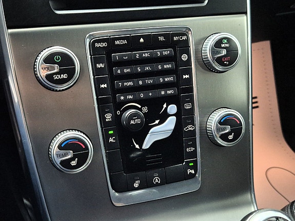 Volvo V60 15 of 22