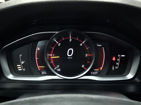 Volvo V60 12 of 22