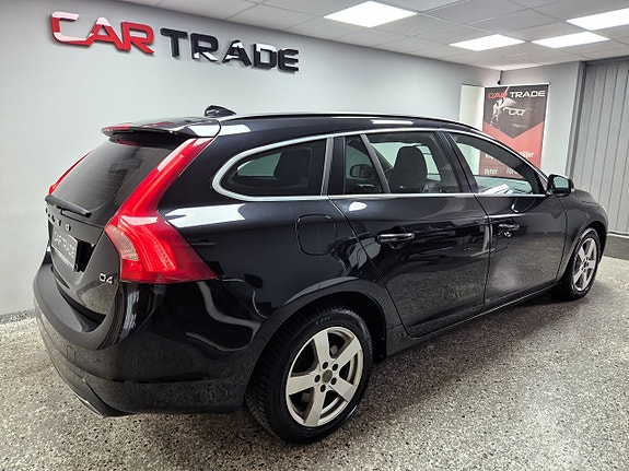 Volvo V60 5 of 22