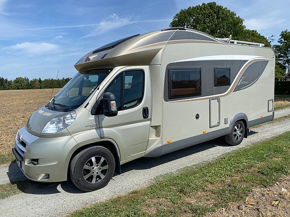 Bürstner Ixeo it 700 Taksäng/ 2x AC/ Solceller/ Ugn/ Skinn/ 150hk 3 of 25