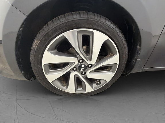 Kia Rio 25 of 30
