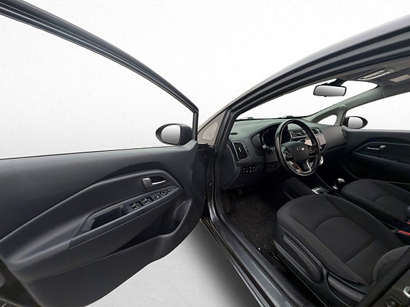 Kia Rio 9 of 30