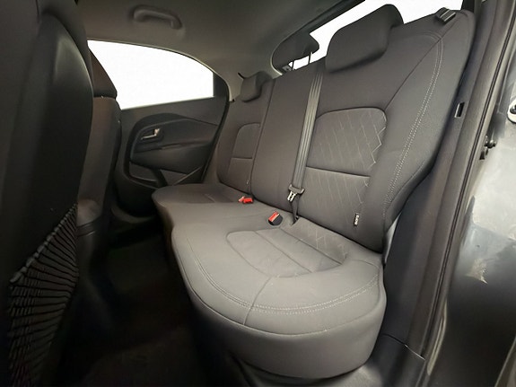 Kia Rio 23 of 30
