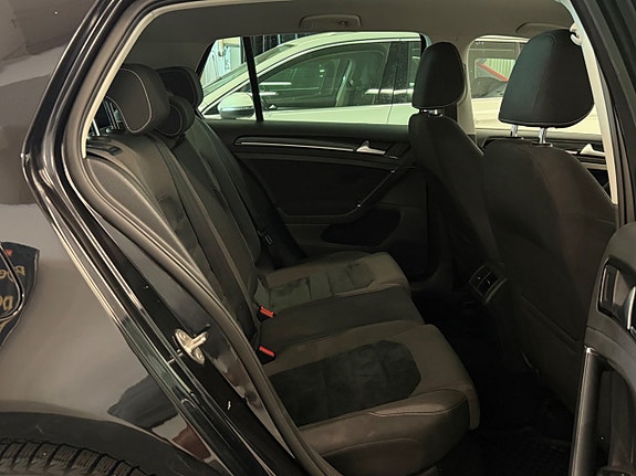 Volkswagen Golf I 21 of 30