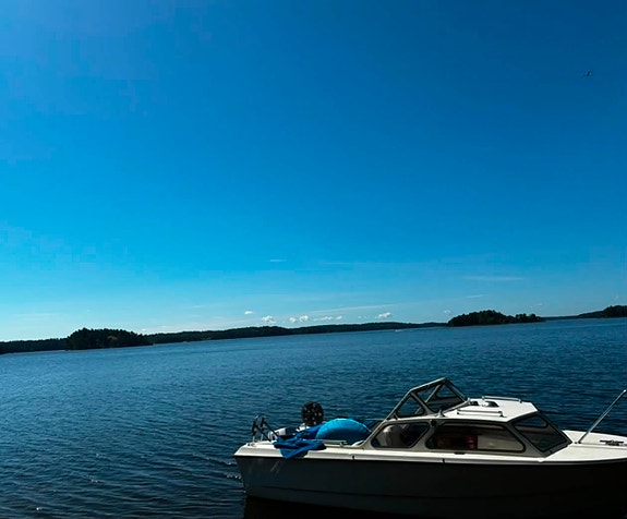 Fjord tour 18 med 90hk 2-takt 4 of 8
