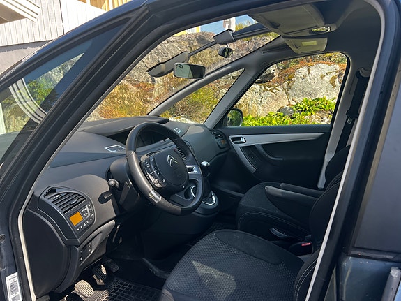 Citroen Grand C4 Picasso 6 of 9