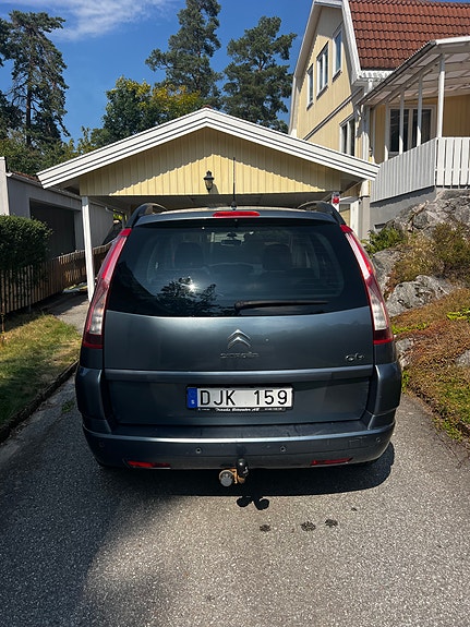 Citroen Grand C4 Picasso 2 of 9