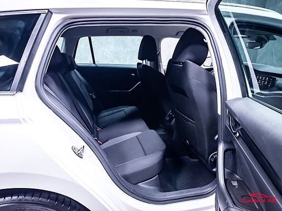 Skoda Octavia 16 of 30