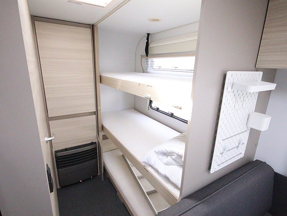 Adria Altea 552 PK Barnkammarvagn 7 of 15